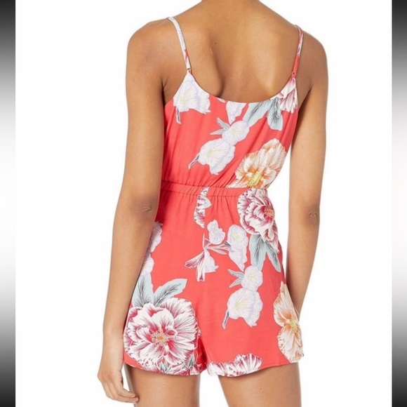 Cupcakes and Cashmere Red Astra Printed Crepe Ruffled Romper - Picture 11 of 14